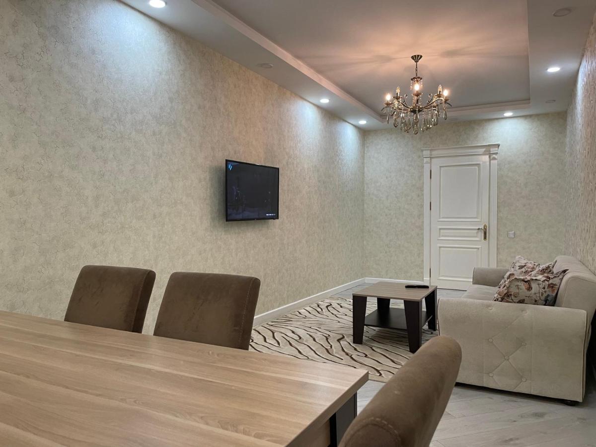 Park Azure Apartment Baky Esterno foto